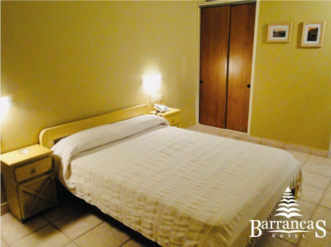 Hotel Barrancas San Pedro Exteriör bild